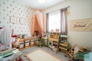 Photo 1- click for photo gallery